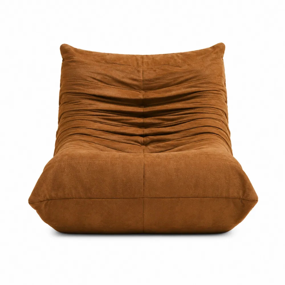 Poltrona lounge morbida in microfibra effetto pelle scamosciata colore marrone arancio dimensioni circa 90 x 90 x 75 cm